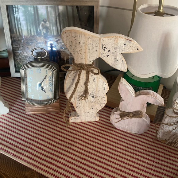 Neutral Cream Wooden Bunny Decor with Twine Bow - Picture 3 of 3